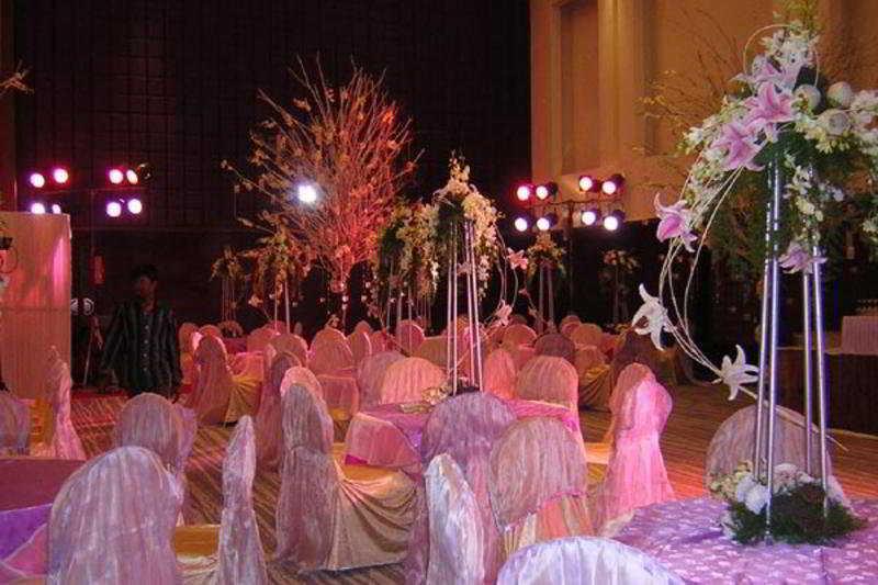 Vits Hotel Pune Restaurant photo