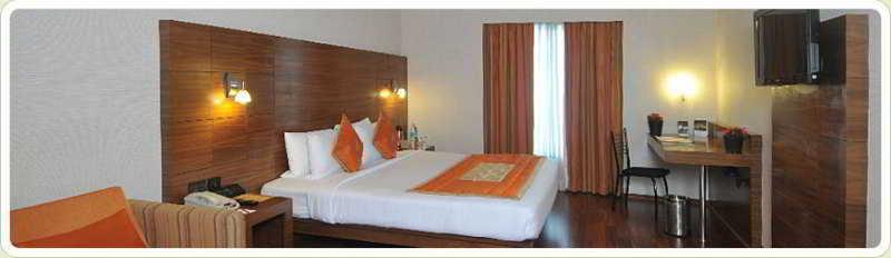 Vits Hotel Pune Exterior photo